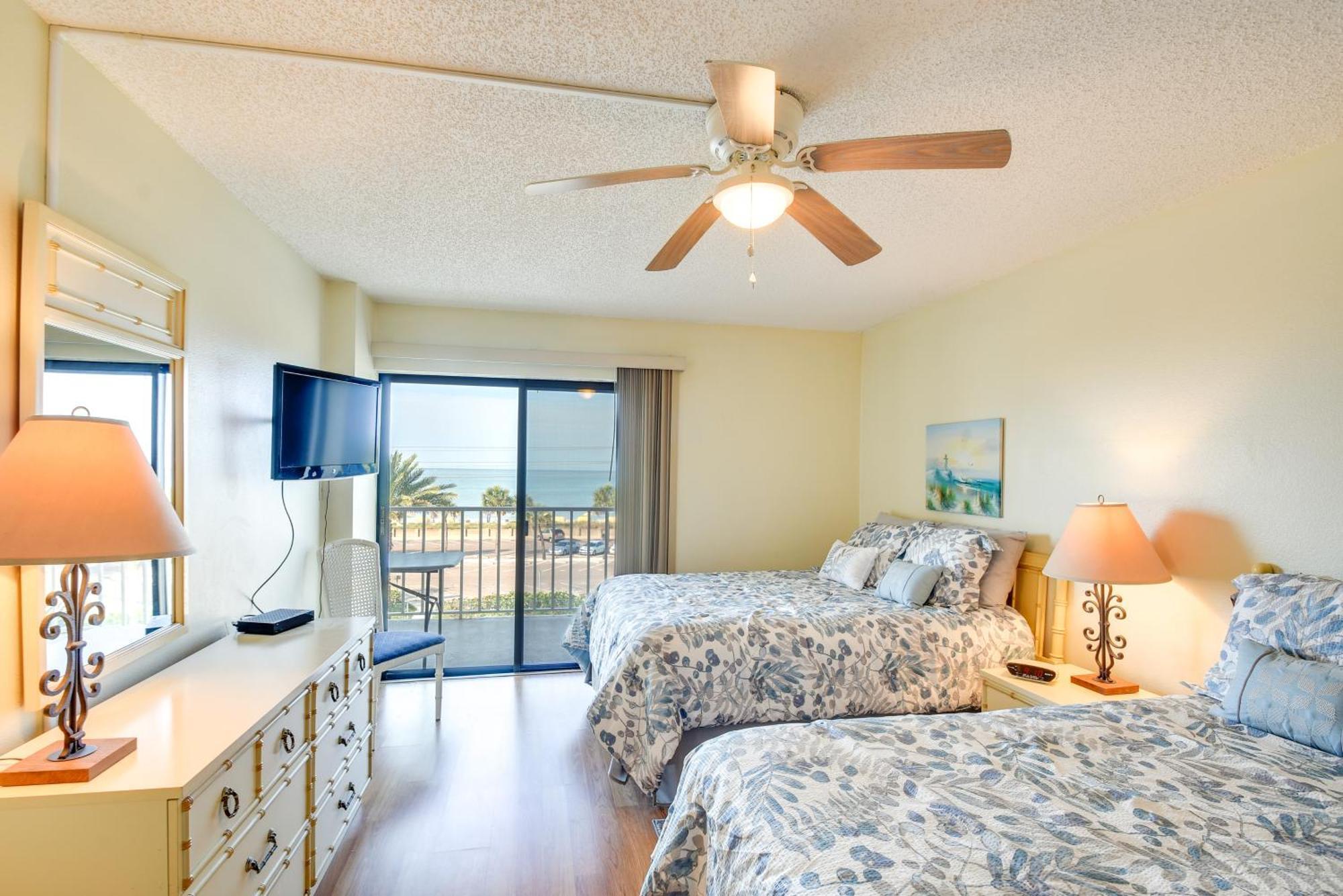 Coastal Condo With Balcony Walk To Madeira Beach! St. Pete Beach Exterior foto
